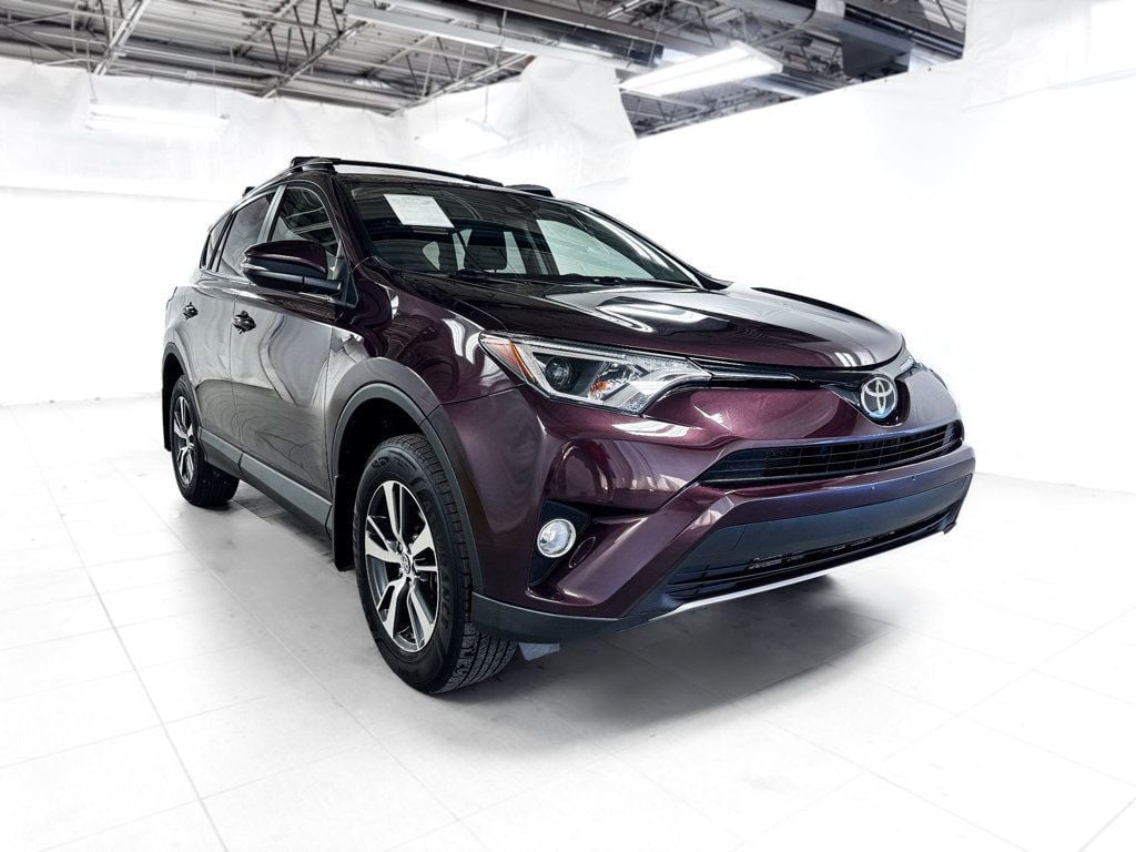 2018 Toyota RAV4 XLE AWD - 23062357 - 7