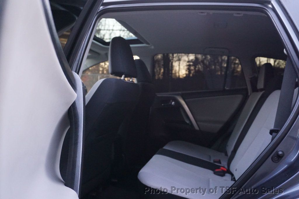 2018 Toyota RAV4 XLE AWD NAVIGATION REAR CAMERA SUNROOF BLIND SPOT/LANE DEPARTURE - 22947570 - 11