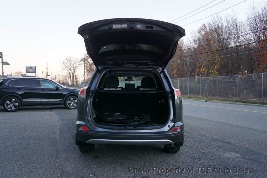 2018 Toyota RAV4 XLE AWD NAVIGATION REAR CAMERA SUNROOF BLIND SPOT/LANE DEPARTURE - 22947570 - 32