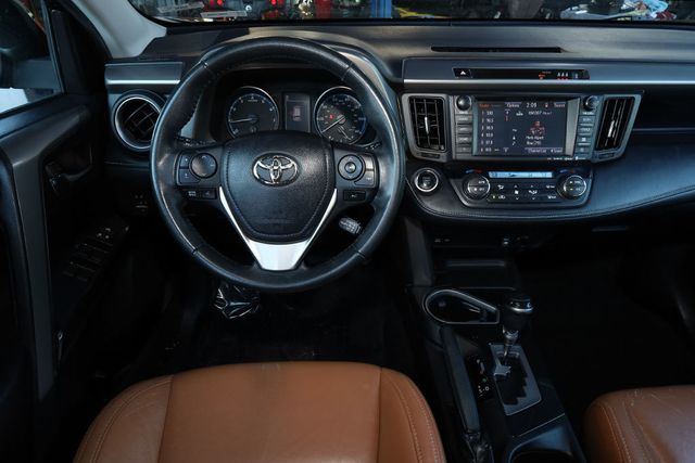 2018 TOYOTA RAV4 XLE FWD - 22963205 - 19