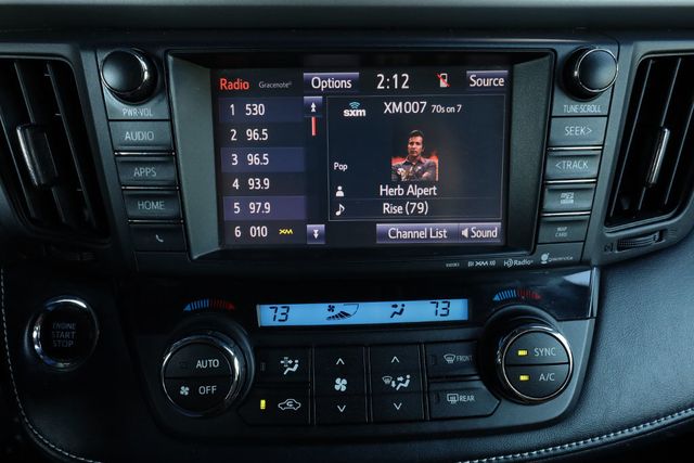 2018 TOYOTA RAV4 XLE FWD - 22963205 - 23