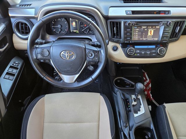 2018 Toyota RAV4 XLE FWD - 22763754 - 9