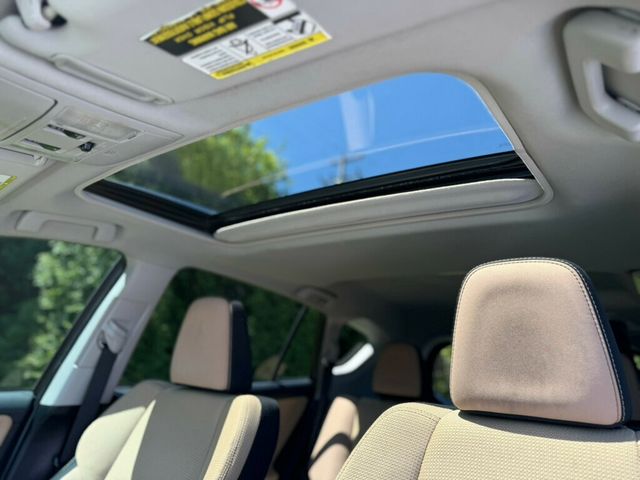 2018 Toyota RAV4 XLE FWD - 23016079 - 13