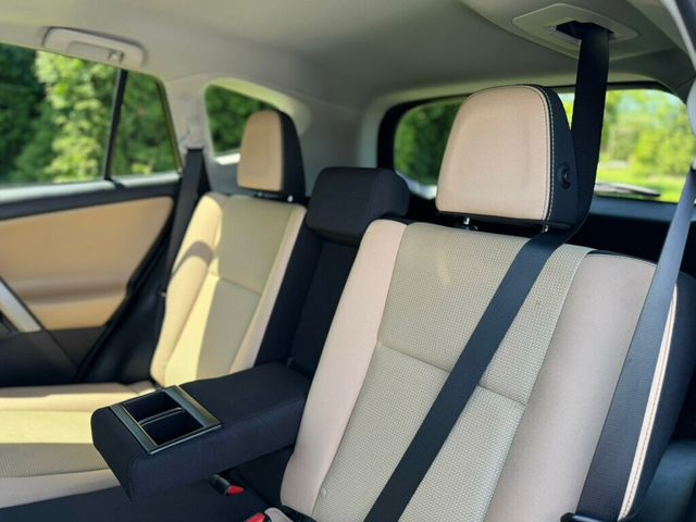 2018 Toyota RAV4 XLE FWD - 23016079 - 16