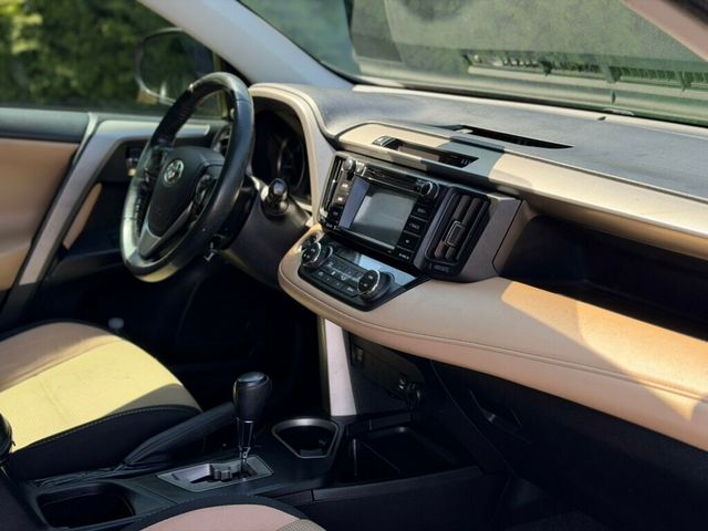 2018 Toyota RAV4 XLE FWD - 23016079 - 22
