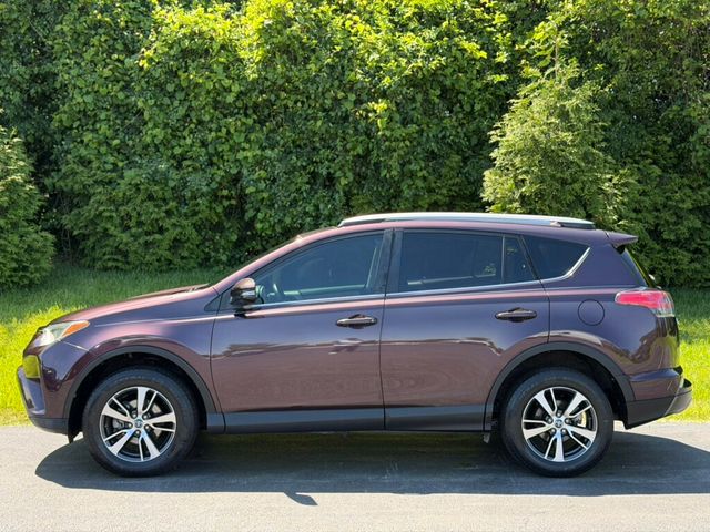 2018 Toyota RAV4 XLE FWD - 23016079 - 2