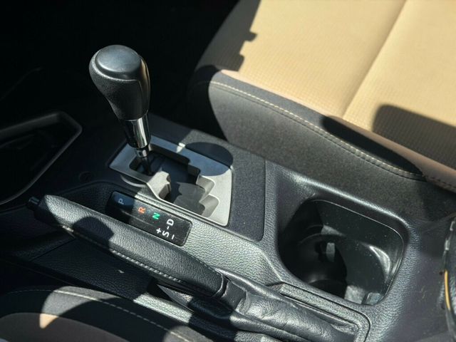 2018 Toyota RAV4 XLE FWD - 23016079 - 31