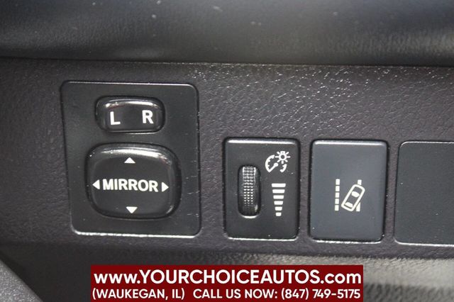 2018 Toyota RAV4 XLE FWD - 22903949 - 29