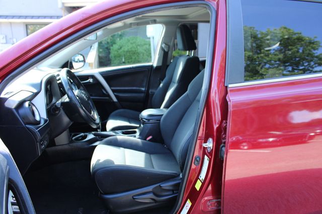 2018 Toyota RAV4 XLE FWD - 23020871 - 11