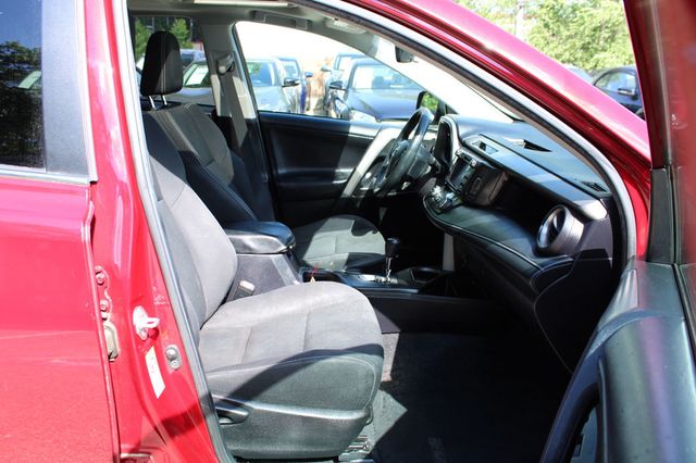 2018 Toyota RAV4 XLE FWD - 23020871 - 28