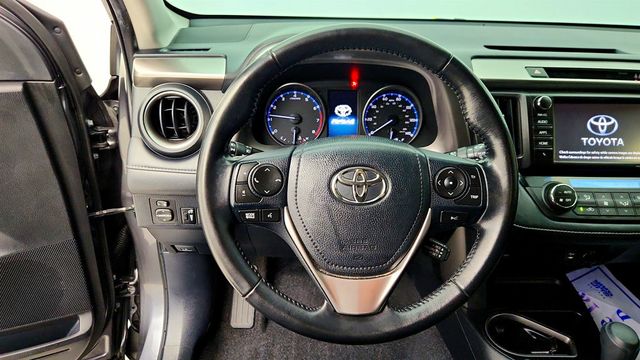 2018 Toyota RAV4 XLE FWD - 23017596 - 13