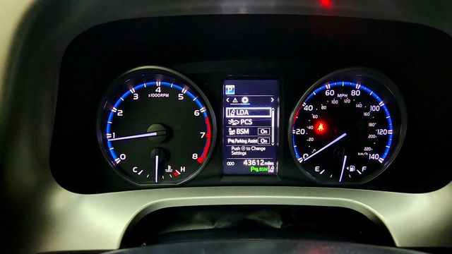 2018 Toyota RAV4 XLE FWD - 23017596 - 14