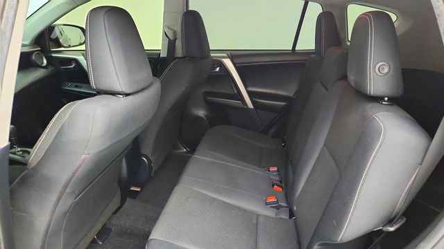 2018 Toyota RAV4 XLE FWD - 23017596 - 20