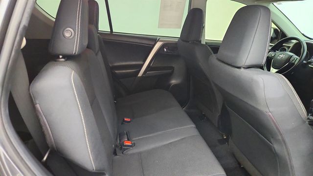 2018 Toyota RAV4 XLE FWD - 23017596 - 22