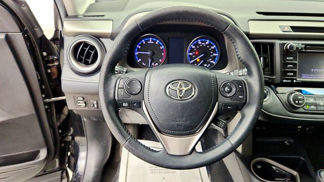 2018 Toyota RAV4 XLE w/ Plus Extra Value Pkg & Blind Spot Monitor - 23032145 - 13