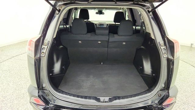 2018 Toyota RAV4 XLE w/ Plus Extra Value Pkg & Blind Spot Monitor - 23032145 - 21