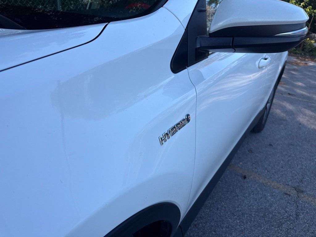2018 Toyota RAV4 Hybrid LE AWD - 23096855 - 7