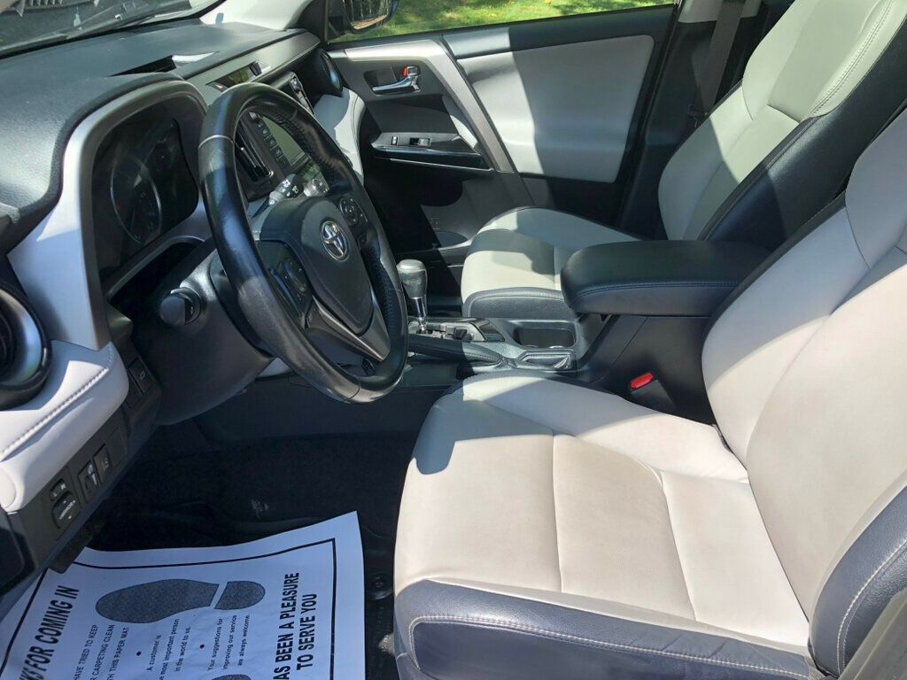 2018 Toyota RAV4 Hybrid Limited AWD - 22898519 - 9