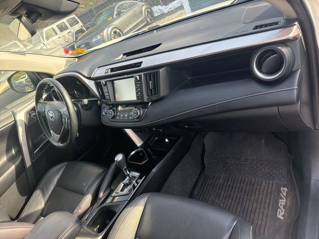 2018 Toyota RAV4 Hybrid Limited AWD - 23006325 - 12