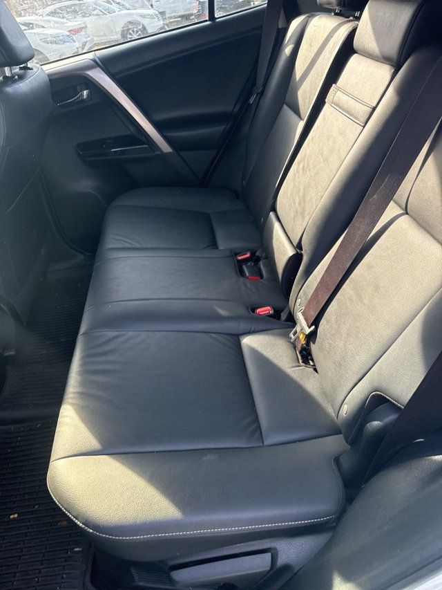 2018 Toyota RAV4 Hybrid Limited AWD - 23006325 - 15