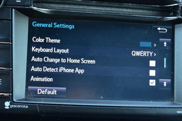2018 Toyota RAV4 Hybrid SE AWD - 23084216 - 26