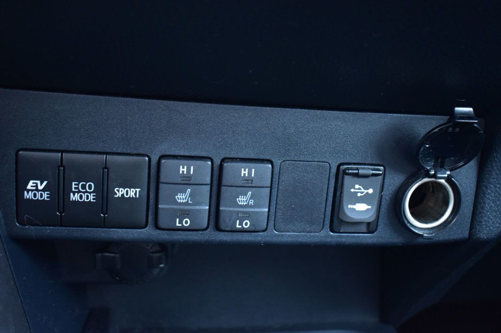 2018 Toyota RAV4 Hybrid SE AWD - 23084216 - 30