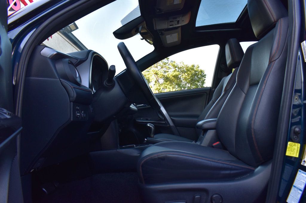 2018 Toyota RAV4 Hybrid SE AWD - 23084216 - 36