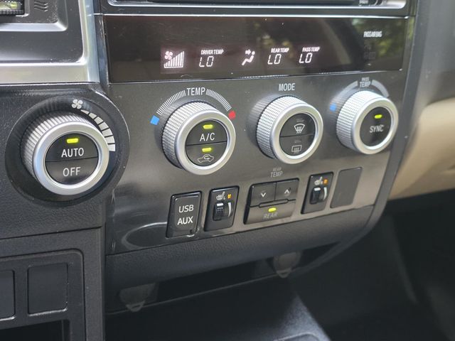2018 Toyota Sequoia Limited RWD - 23021955 - 21