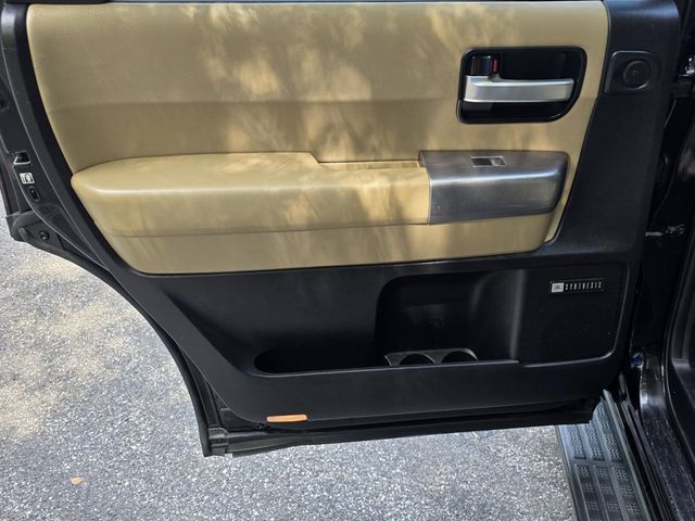 2018 Toyota Sequoia Limited RWD - 23021955 - 35