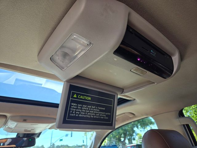 2018 Toyota Sequoia Platinum 4WD - 23034655 - 11