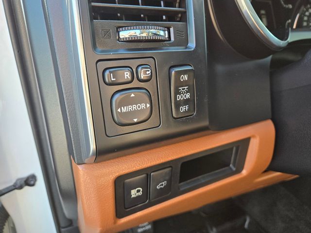 2018 Toyota Sequoia Platinum 4WD - 23034655 - 15