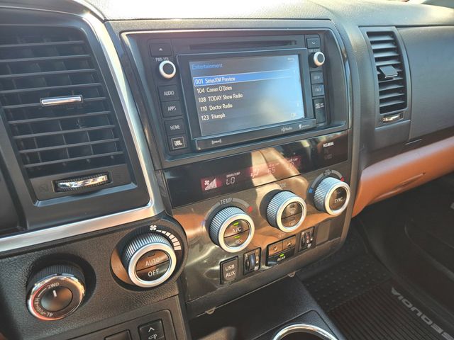 2018 Toyota Sequoia Platinum 4WD - 23034655 - 19