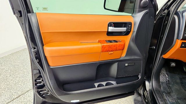 2018 Toyota Sequoia Platinum 4WD - 23025742 - 10