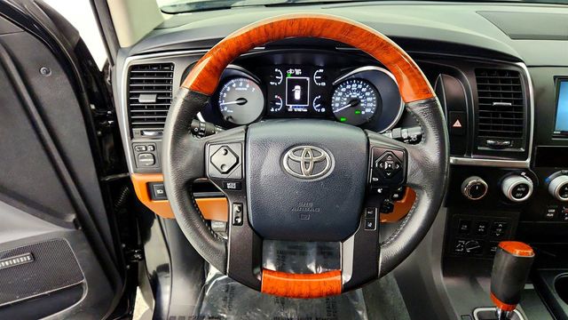 2018 Toyota Sequoia Platinum 4WD - 23025742 - 13
