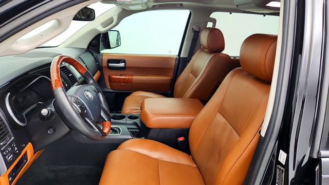2018 Toyota Sequoia Platinum 4WD - 23025742 - 19