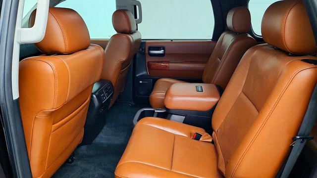 2018 Toyota Sequoia Platinum 4WD - 23025742 - 20