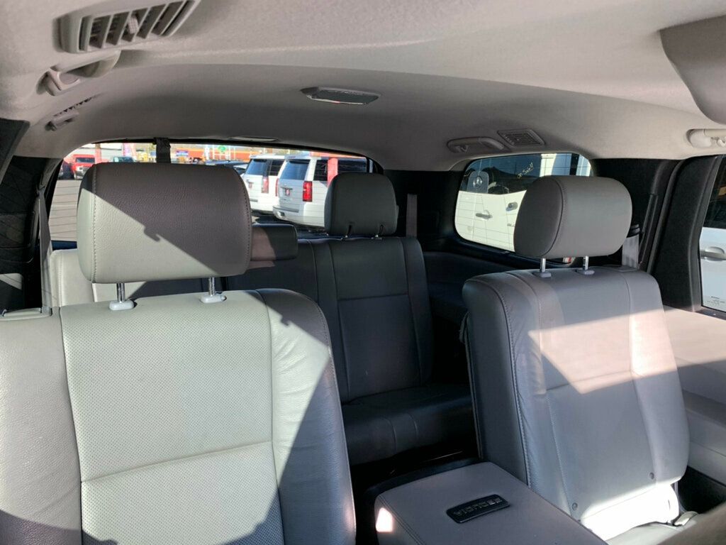 2018 Toyota Sequoia Platinum 4WD 5.7L V8 - 22965370 - 9