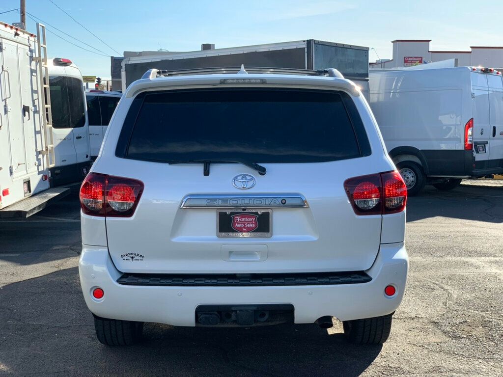 2018 Toyota Sequoia Platinum 4WD 5.7L V8 - 22965370 - 17