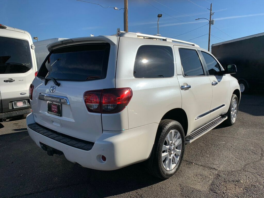 2018 Toyota Sequoia Platinum 4WD 5.7L V8 - 22965370 - 19