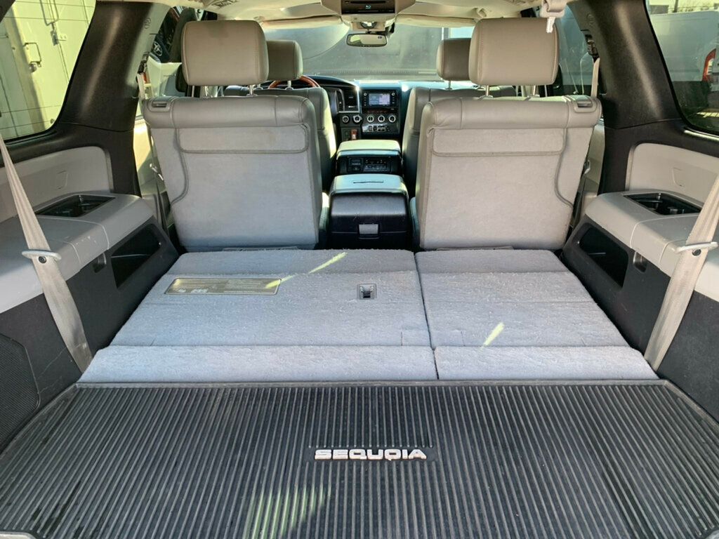2018 Toyota Sequoia Platinum 4WD 5.7L V8 - 22965370 - 26