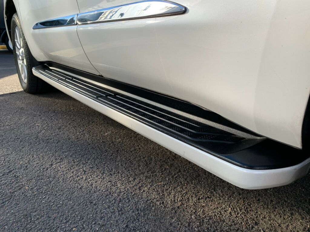 2018 Toyota Sequoia Platinum 4WD 5.7L V8 - 22965370 - 30