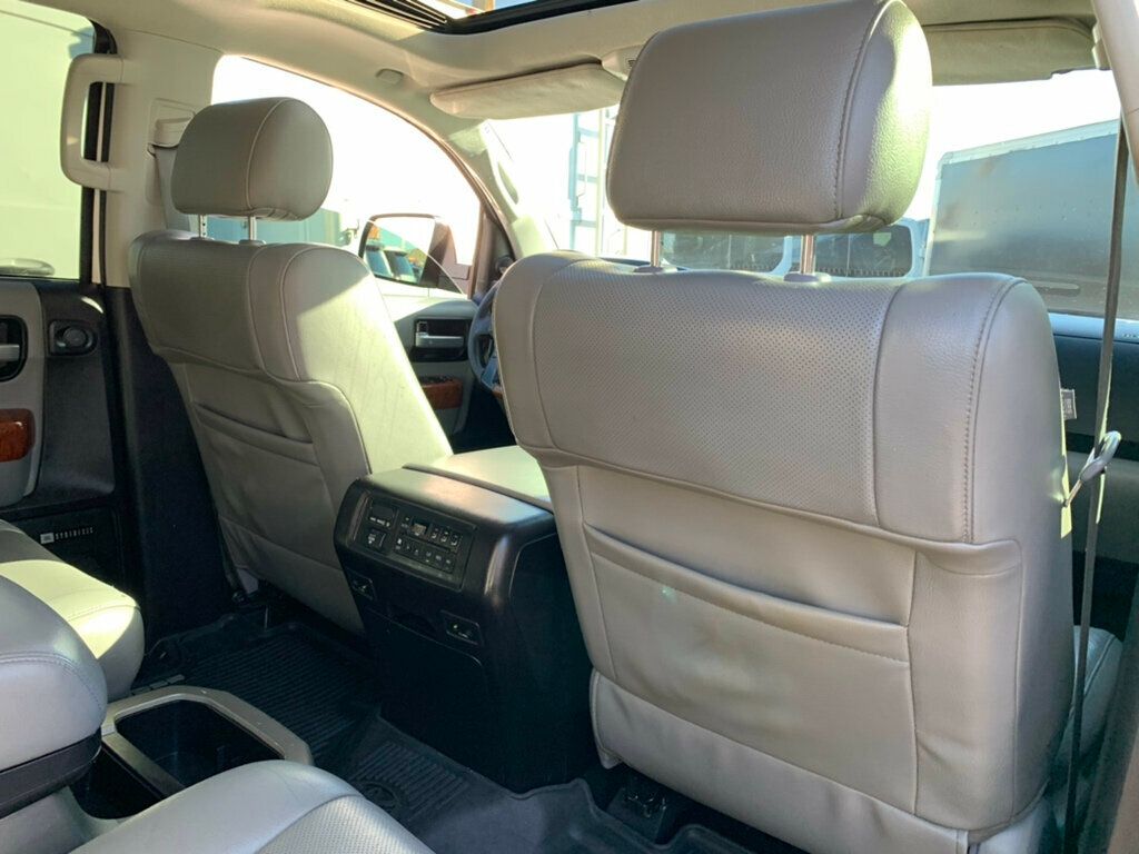 2018 Toyota Sequoia Platinum 4WD 5.7L V8 - 22965370 - 51