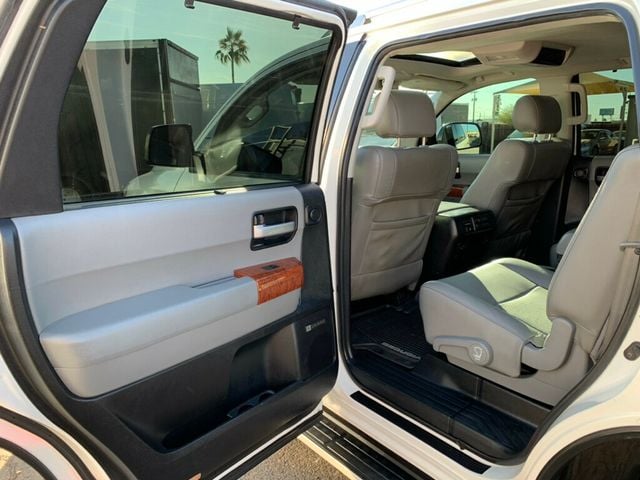 2018 Toyota Sequoia Platinum 4WD 5.7L V8 - 22965370 - 65