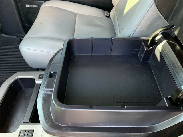 2018 Toyota Sequoia Platinum 4WD 5.7L V8 - 22965370 - 72