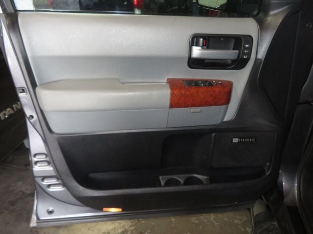 2018 Toyota Sequoia PLATINUM SEQUOIA 4X4 LEATHER 2 OWNER EXTRA CLEAN 3RD ROW SEAT  - 22888950 - 15