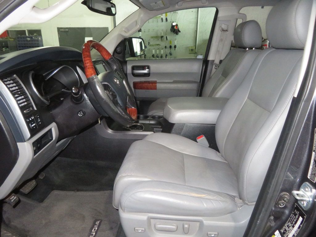 2018 Toyota Sequoia PLATINUM SEQUOIA 4X4 LEATHER 2 OWNER EXTRA CLEAN 3RD ROW SEAT  - 22888950 - 16