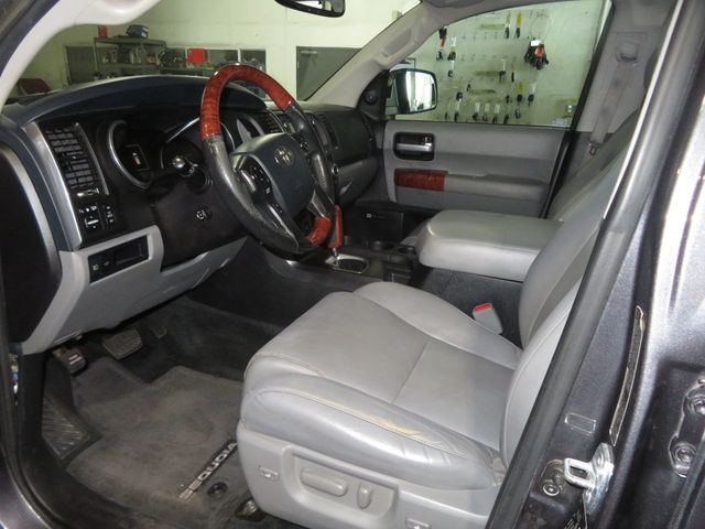 2018 Toyota Sequoia PLATINUM SEQUOIA 4X4 LEATHER 2 OWNER EXTRA CLEAN 3RD ROW SEAT  - 22888950 - 17