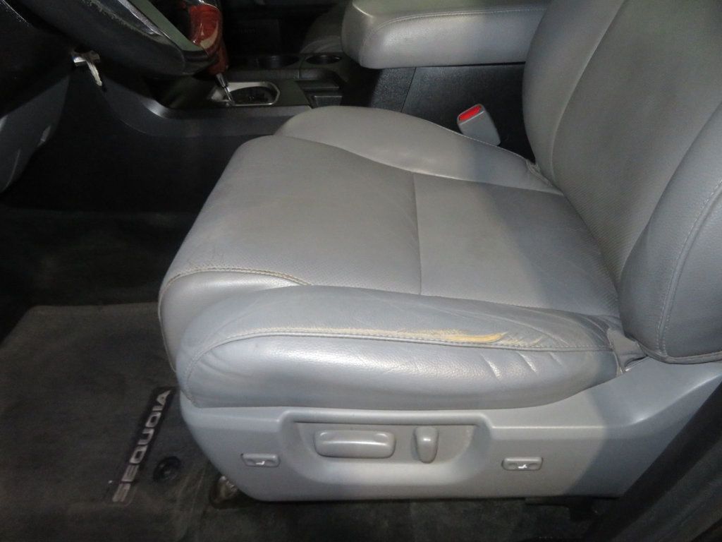 2018 Toyota Sequoia PLATINUM SEQUOIA 4X4 LEATHER 2 OWNER EXTRA CLEAN 3RD ROW SEAT  - 22888950 - 18