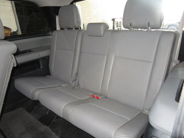 2018 Toyota Sequoia PLATINUM SEQUOIA 4X4 LEATHER 2 OWNER EXTRA CLEAN 3RD ROW SEAT  - 22888950 - 23