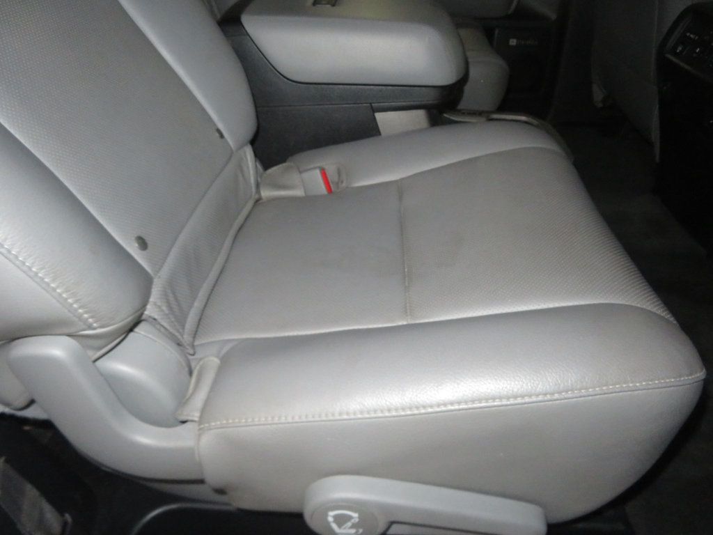 2018 Toyota Sequoia PLATINUM SEQUOIA 4X4 LEATHER 2 OWNER EXTRA CLEAN 3RD ROW SEAT  - 22888950 - 29